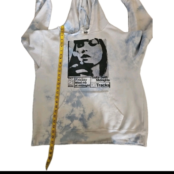 Taylor Swift Womens Taylor Swift Midnights Concert Cozy Blue Tie Dye Hoodie L - Picture 12 of 16